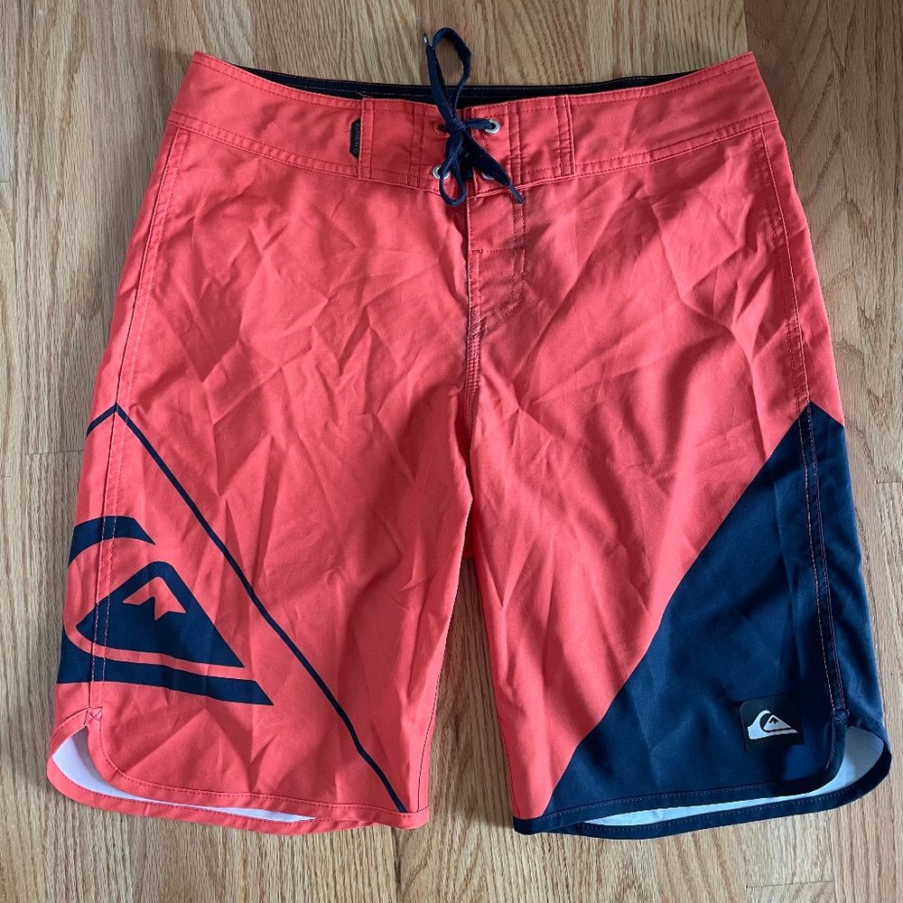 Quiksilver Orange/Black Board Shorts - Mens Size 31 (15.5" Waist)